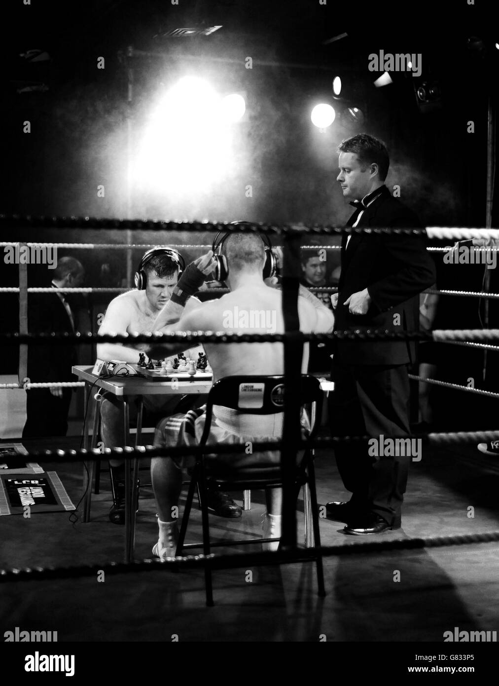 Chess boxing Black and White Stock Photos & Images - Alamy