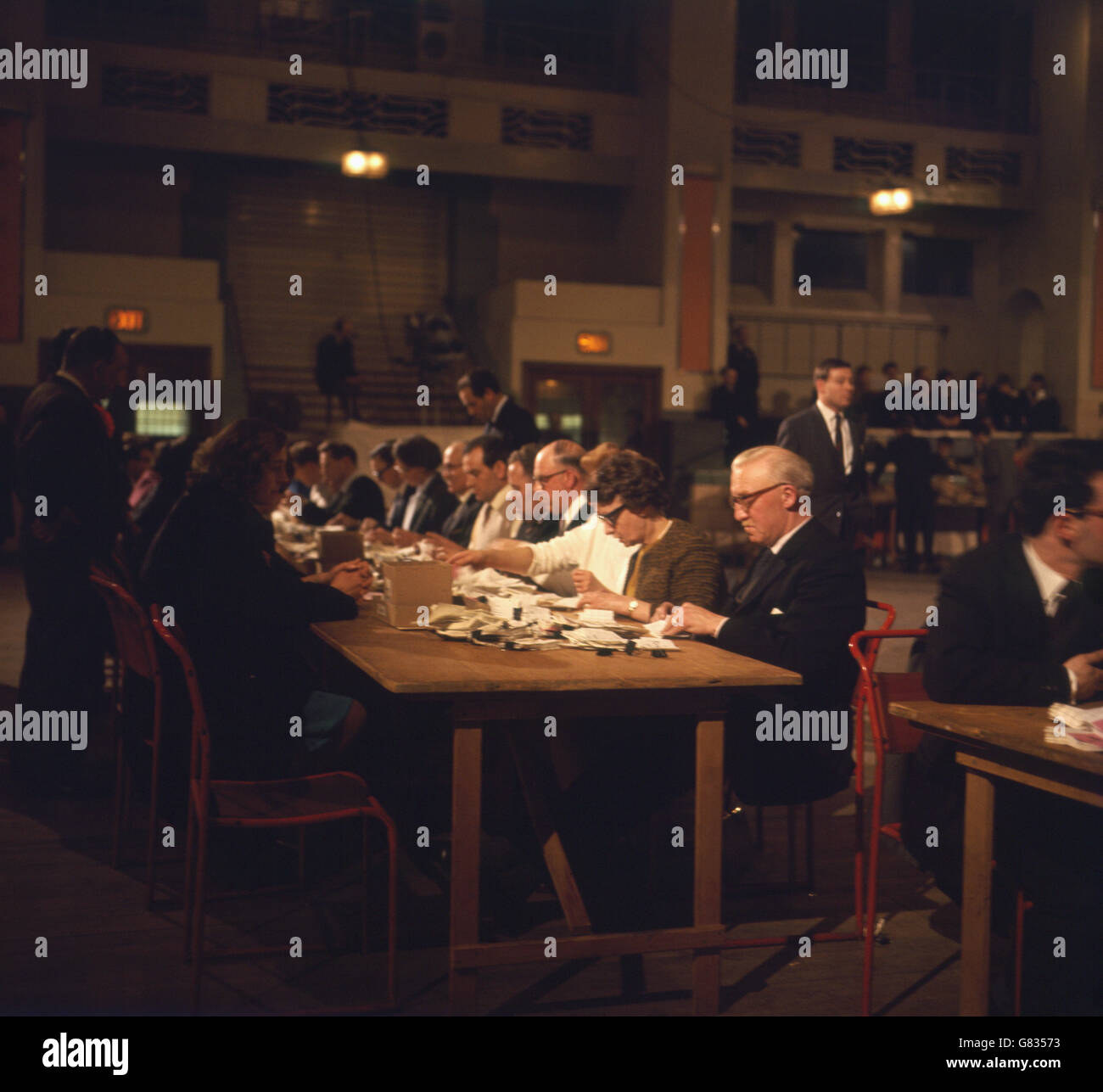 Politics 1966 General Election London Stock Photo Alamy