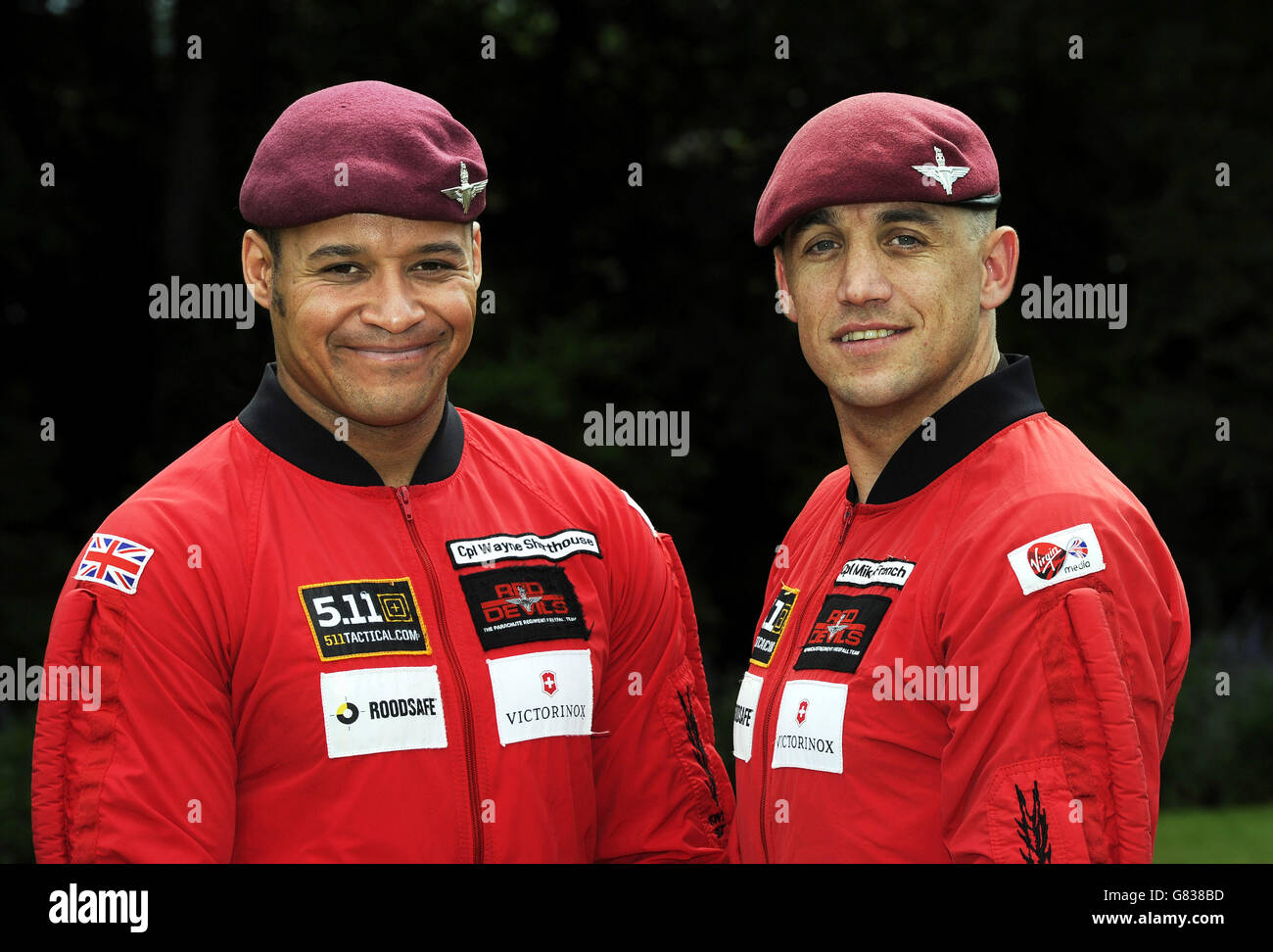 Red Devils parachute display team members Corporal Mike French (right) and Corporal Wayne Shorthouse who were involved in an aerial incident during a display at the Whitehaven Air Show during a photocall in Ripon, North Yorkshire. Stock Photo
