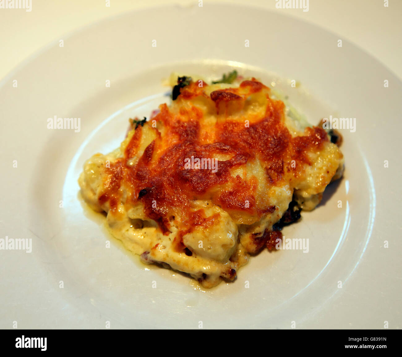 Potato pie hi-res stock photography and images - Alamy