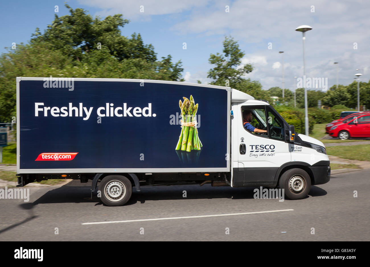 Grocery Truck Delivery High Resolution Stock Photography and Images Alamy