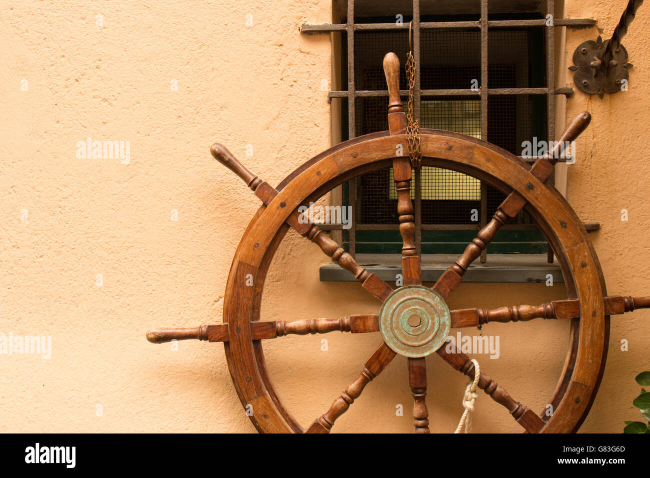 Building a Ship Wheel