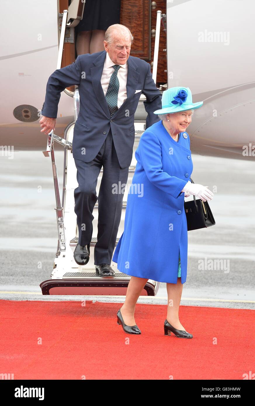 Queen Elizabeth II and the Duke of Edinburgh arriving at Berlin Tegel airport for the start of their four-day state visit to Germany. Stock Photo