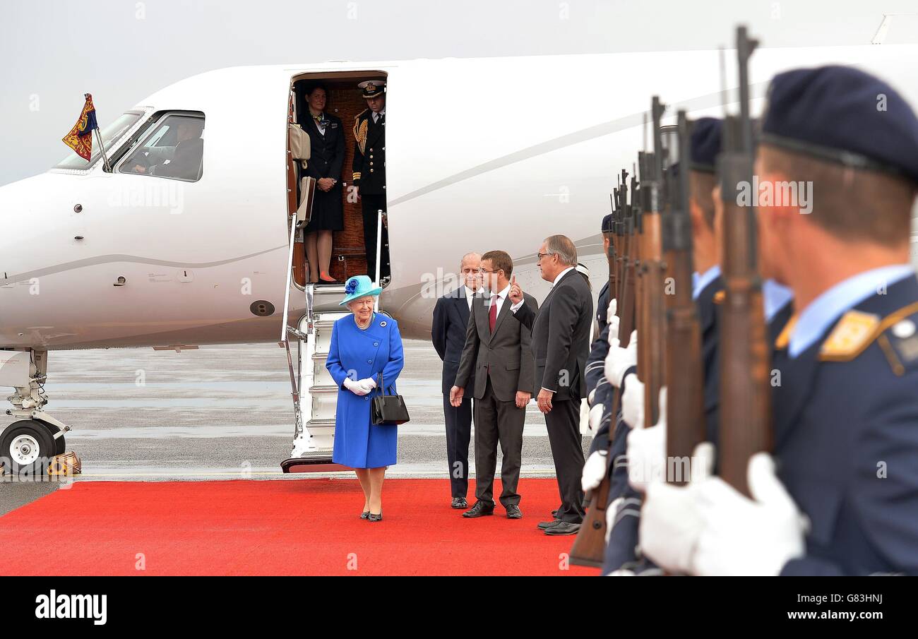 Queen Elizabeth II and the Duke of Edinburgh arriving at Berlin Tegel airport for the start of their four-day state visit to Germany. Stock Photo