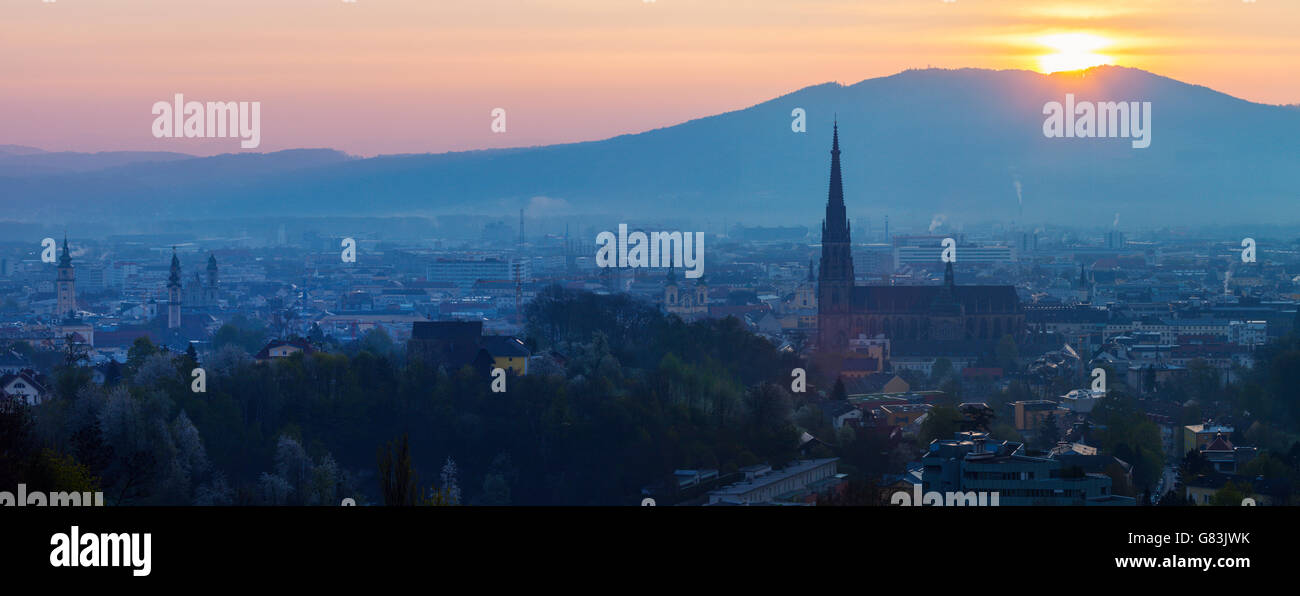 Linz panorama at sunrise Stock Photo - Alamy
