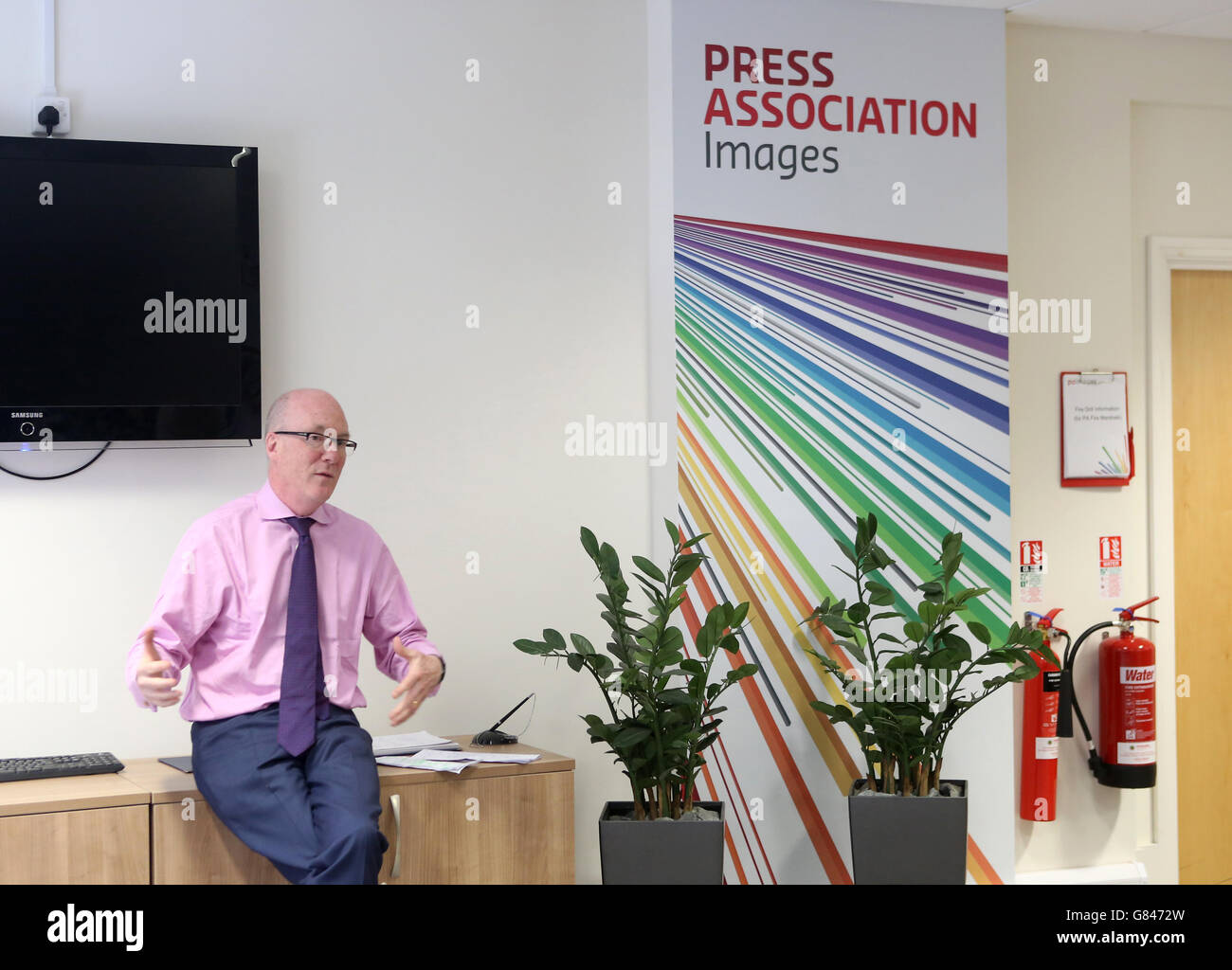 Press Association Chief Executive Clive Marshall delivers an address to staff at the PA Images Nottingham Office. Stock Photo