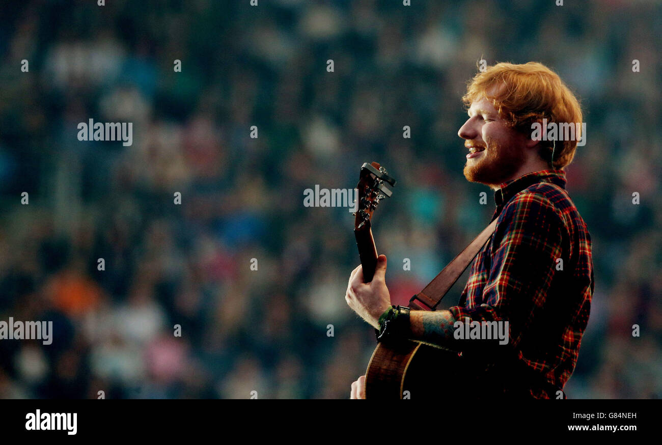 Ed Sheeran concert Dublin Stock Photo Alamy