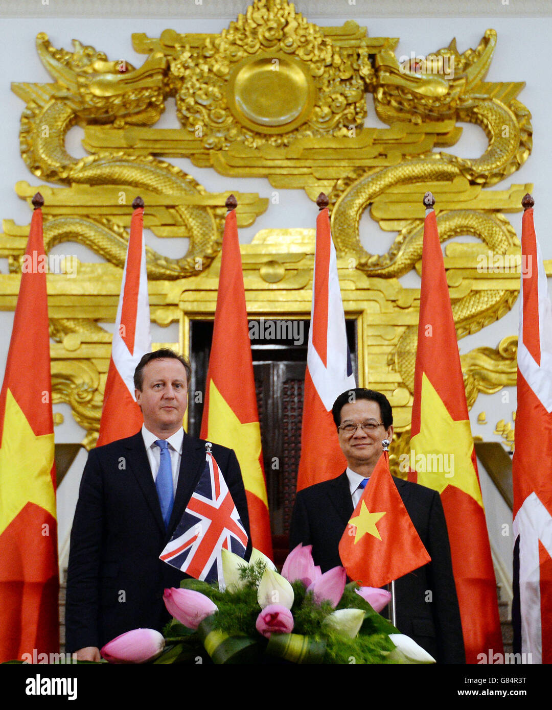 Prime Minister David Cameron meets his Vietnamese counterpart, Nguyen Tan  Dung, at his offices in Hanoi, Vietnam, as he became the first British  leader to visit the country Stock Photo - Alamy