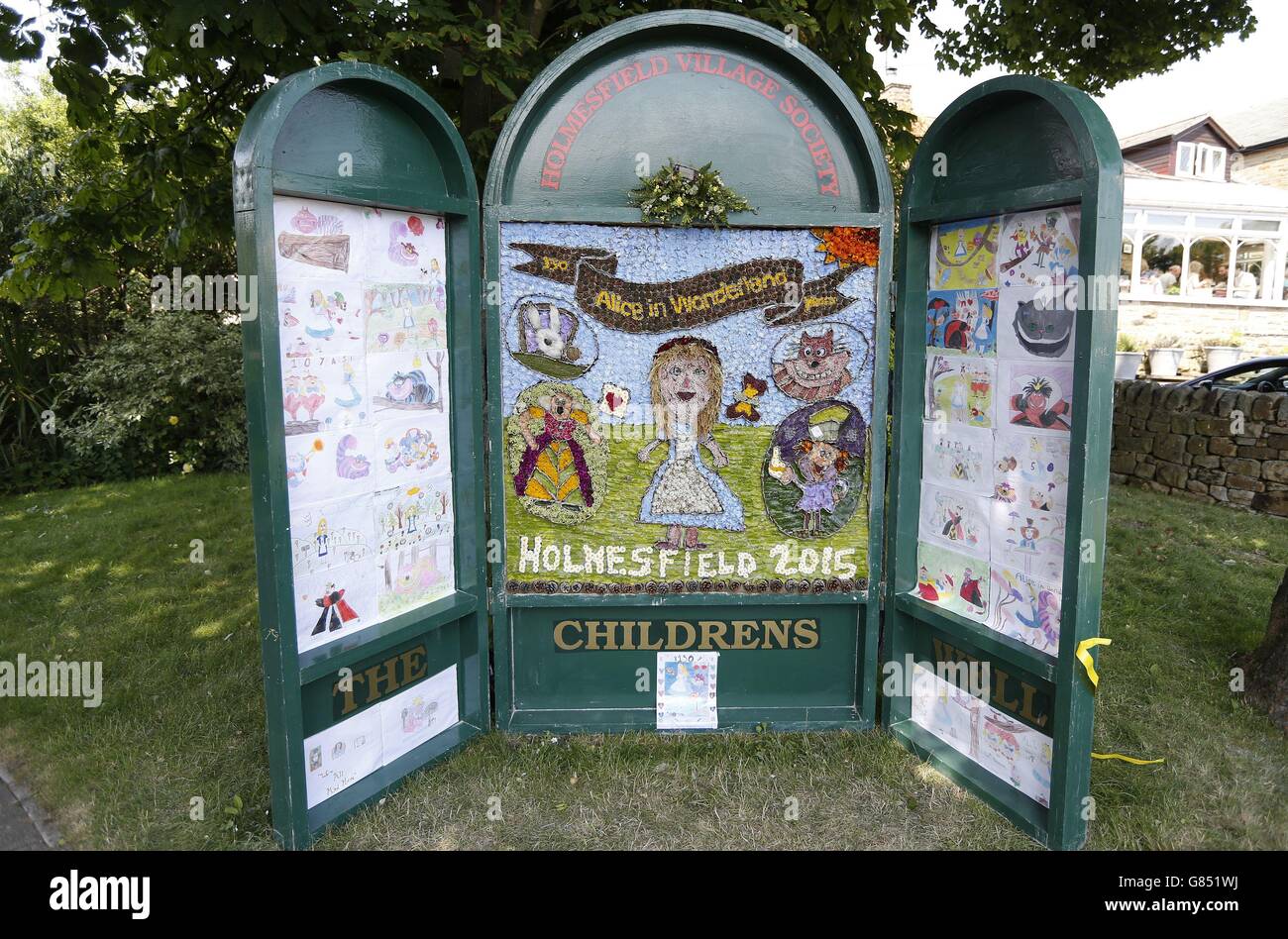 Well Dressing In Holmesfield, The Origins Of The Tradition Are  Alternatively Said To Lie In Pagan Tradition Or In Giving Thanks For The  Purity Of The Water Drawn From Certain Wells During