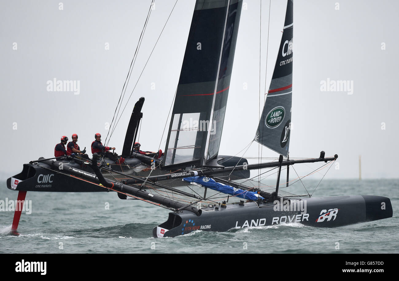 Artemis Racing: Challenger 34th America's Cup - Graphis