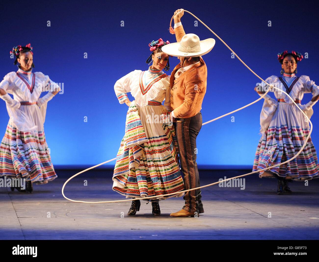 Ballet Folklorico De Mexico London Stock Photo Alamy