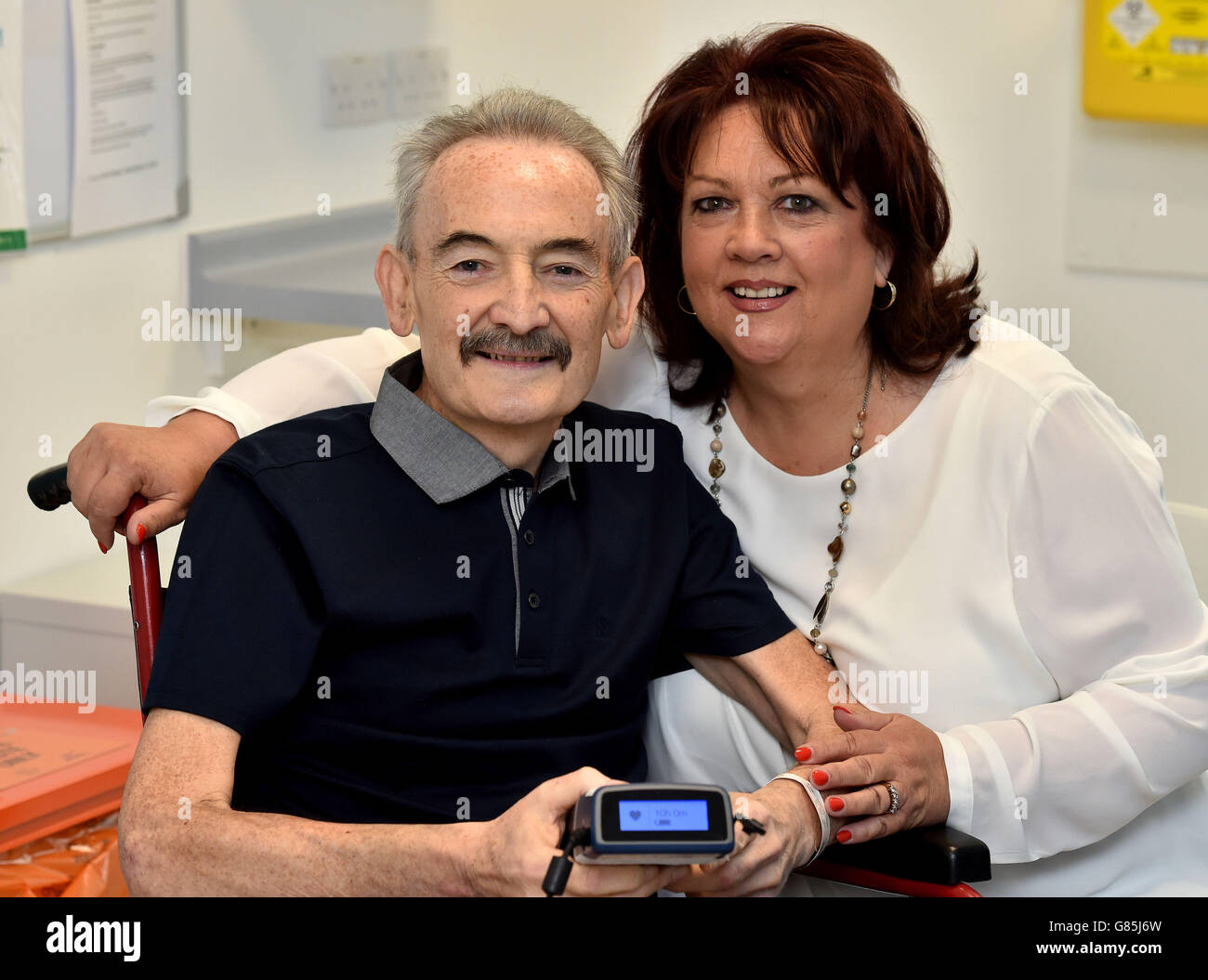Patient has pioneering heart pump implant Stock Photo