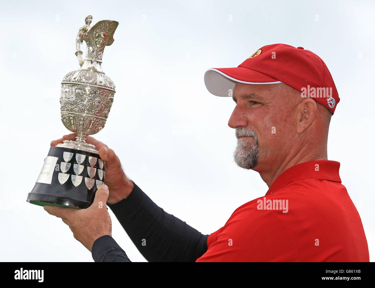 USA's Marco Dawson celebrates winning the 2015 Senior Open Championships at Sunningdale Golf Club, Berkshire. Stock Photo