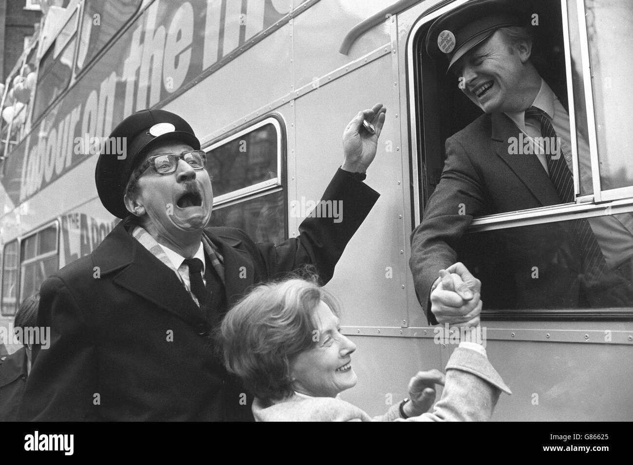 Blakey On The Buses Hi res Stock Photography And Images Alamy blakey-on-the-buses-hi-res-stock-photography-and-images-alamy