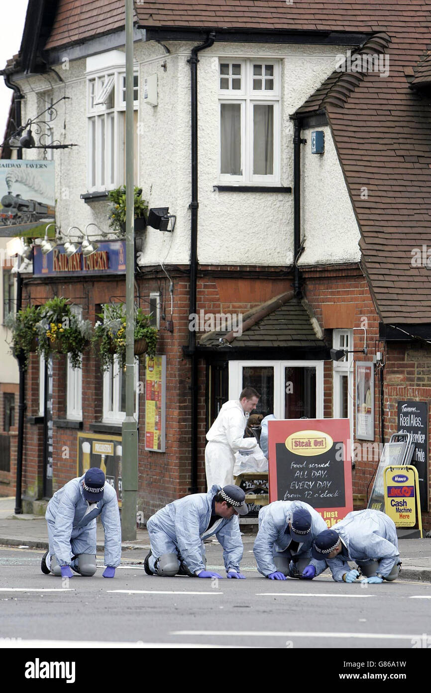 Scene of shooting Hale Lane Edgware Stock Photo Alamy