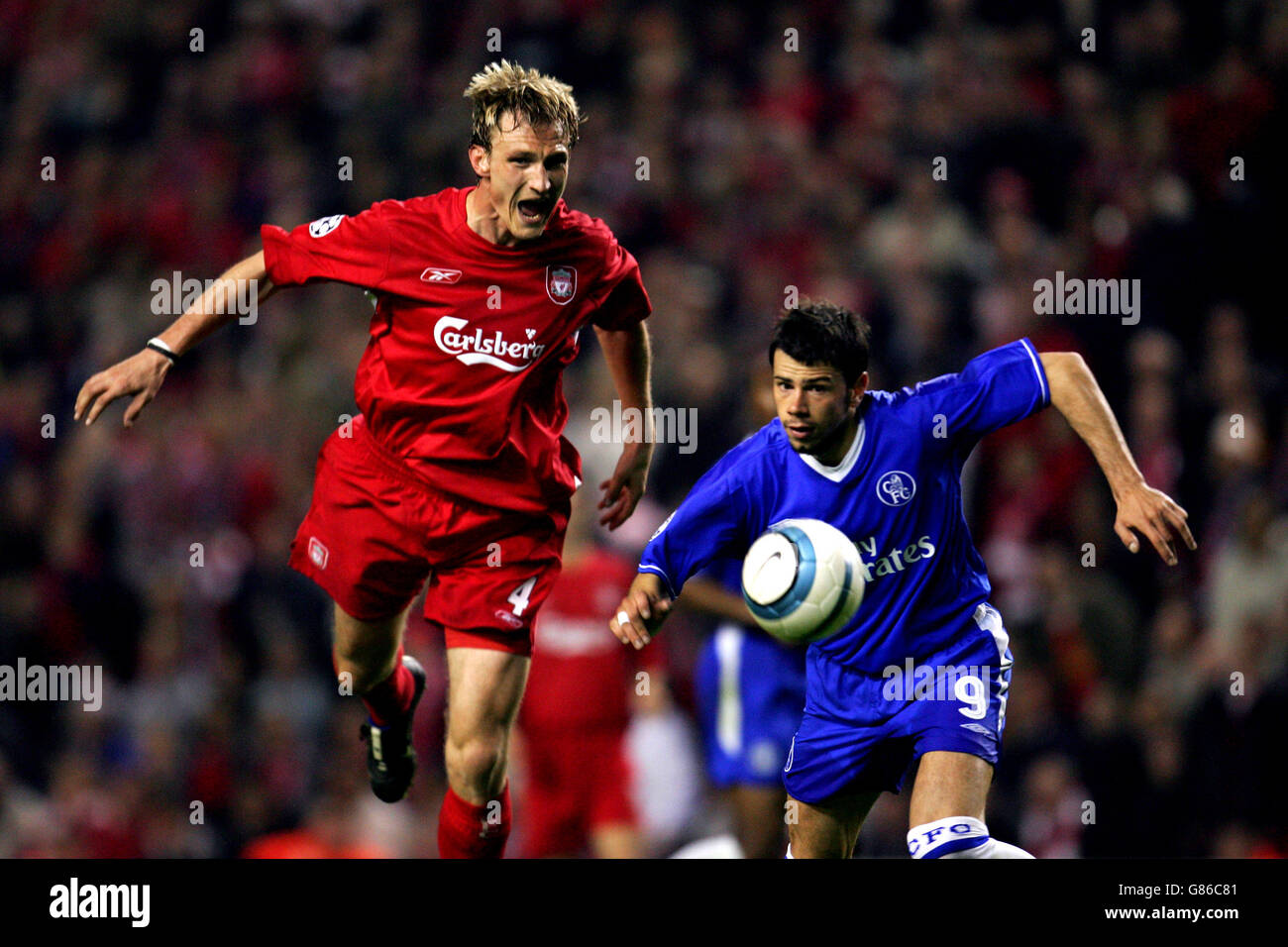 Soccer - UEFA Champions League - Semi-Final - Second Leg - Liverpool v Chelsea - Anfield. Liverpool's Sami Hyypia and Chelsea's Mateja Kezman Stock Photo