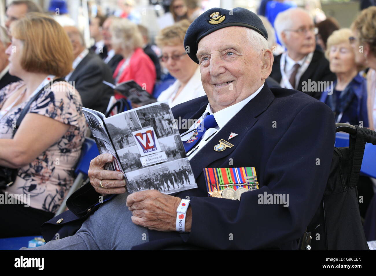 RAF veteran John Watkins, 89, from Boston, Lincolnshire, who fought with 233 Squadron, at Horse Guards Parade, London, for the National Commemoration and Drumhead Service, marking the 70th anniversary of VJ Day. Stock Photo