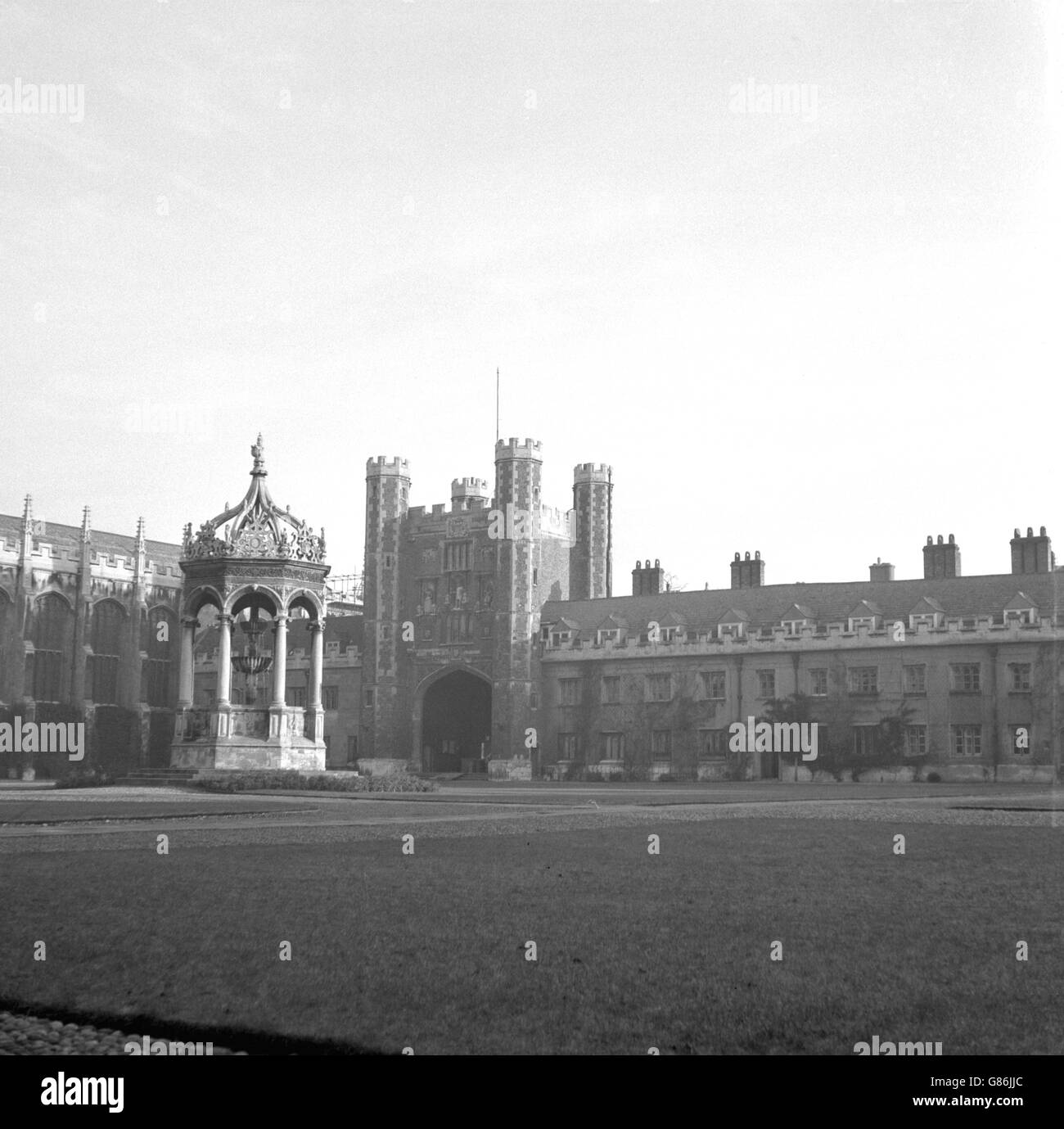 The Great Court at Trinity College, Cambridge, where Prince Charles is to become an undergraduate in October. Most of the Great Court was built between 1593 and 1615, when Thomas Nevile was Master of the College. The Renaissance fountain, first erected in 1602, is supplied with water by a conduit laid by Franciscan monks. Stock Photo