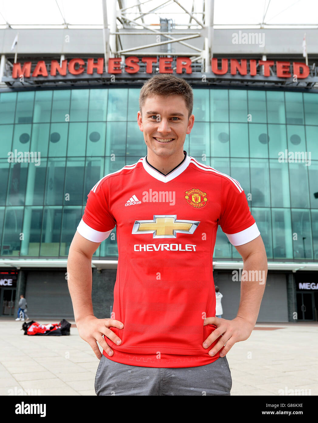 Manchester united cheap kit sale
