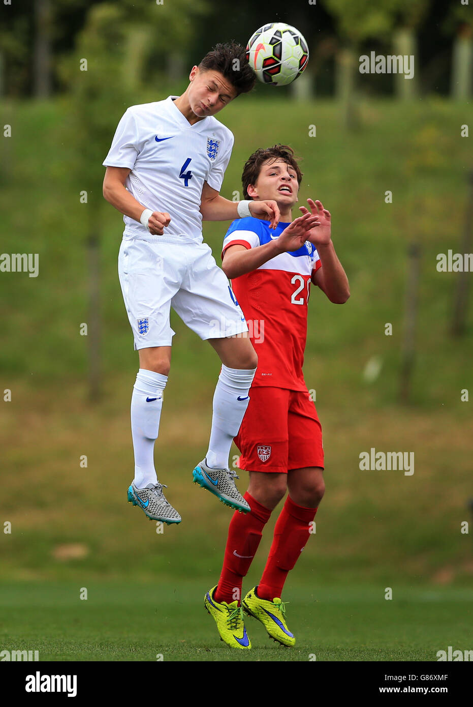 England u16s mceachran chelsea hires stock photography and