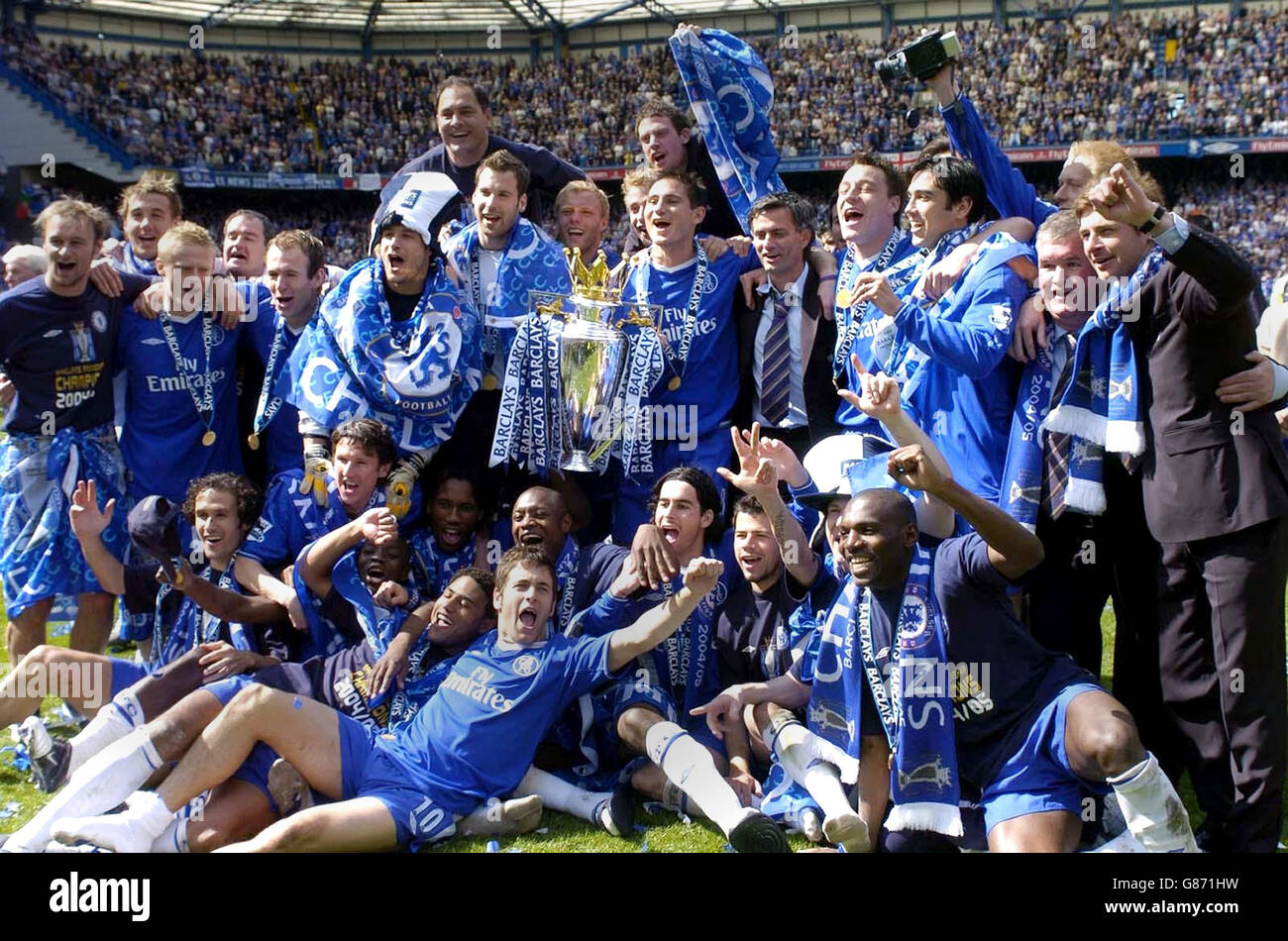 Soccer - FA Barclays Premiership - Chelsea v Charlton Athletic - Stamford Bridge Stock Photo