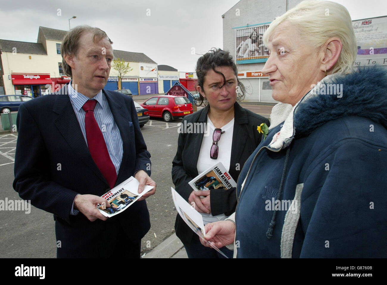 General Election Campaign 2005 Liam Kennedy Belfast Stock Photo Alamy
