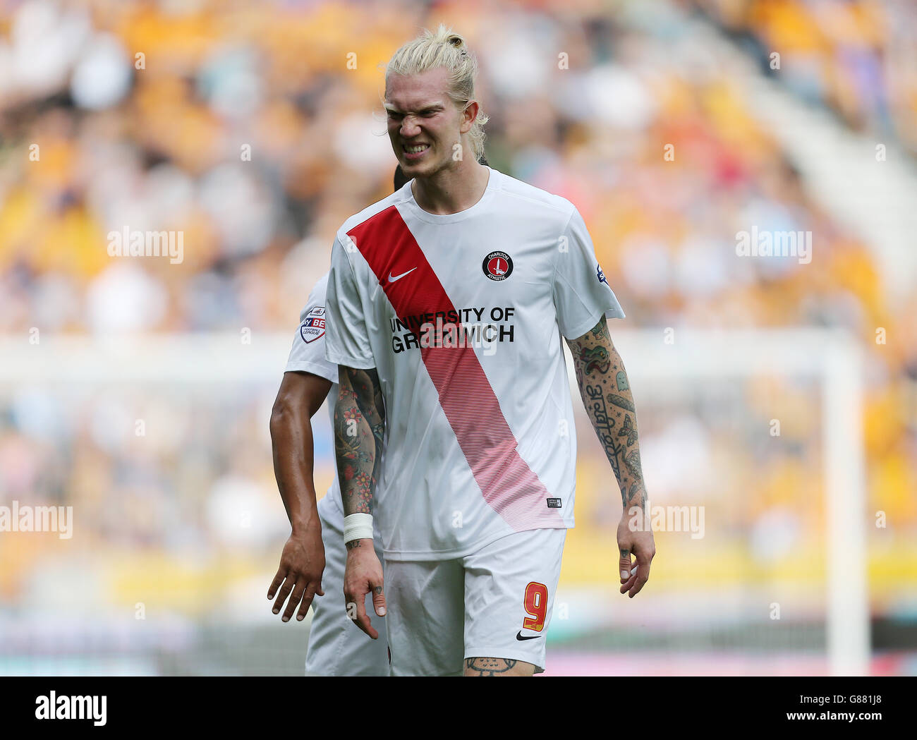 Charlton Athletic's Simon Makienok Christoffersen goes off injured during the Sky Bet Championship match at Molineux, Wolverhampton. PRESS ASSOCIATION Photo. Picture date: Saturday August 29, 2015. See PA story SOCCER Wolves. Photo credit should read: Barrington Coombs/PA Wire. Online in-match use limited to 45 images, no video emulation. No use in betting, games or single club/league/player publications. Stock Photo
