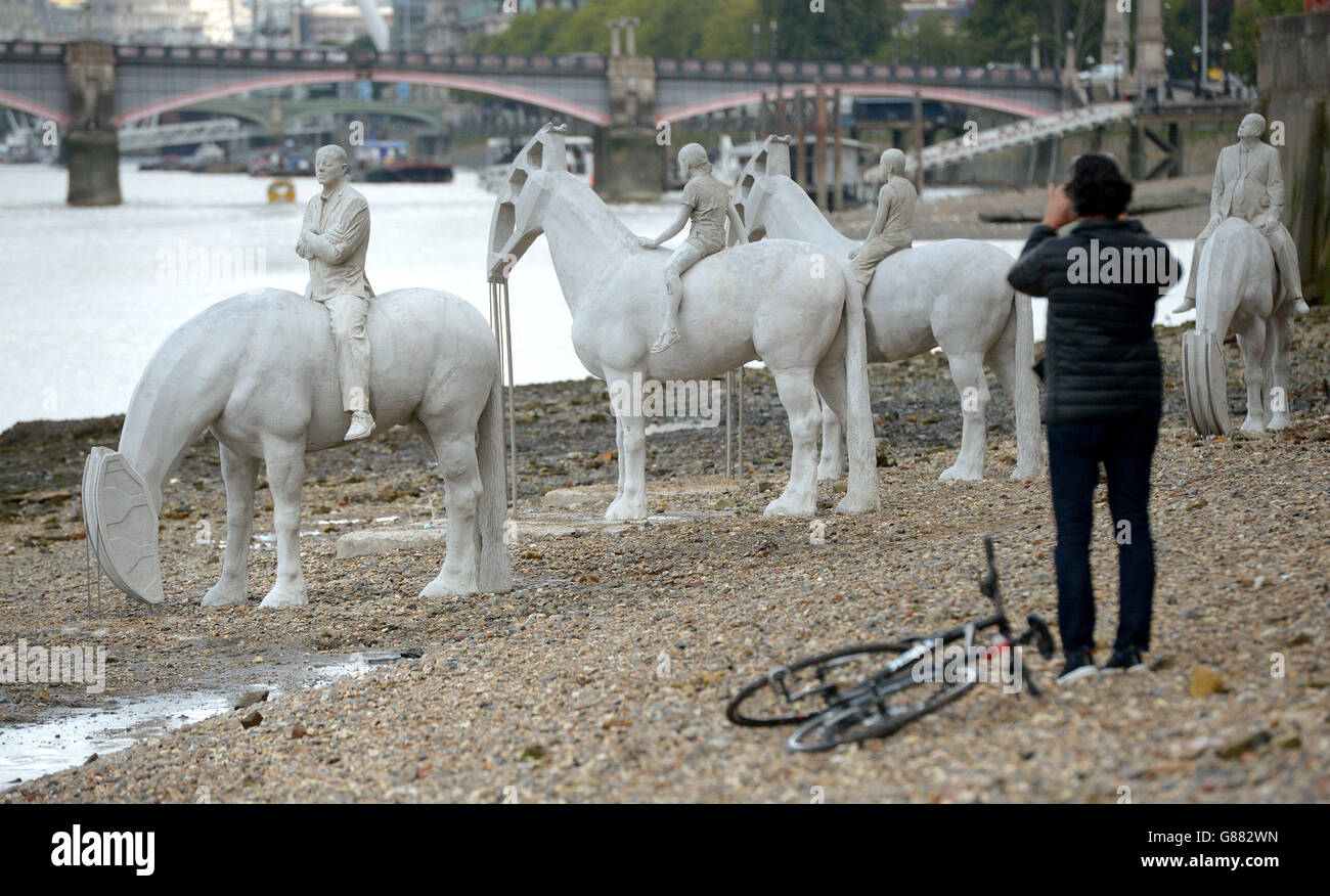 Rising Tide Sculpture Stock Photo Alamy