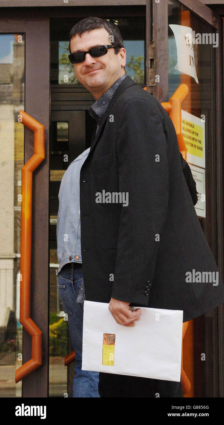 Les Mckeown Drink Driving Trial Hi res Stock Photography And Images Alamy