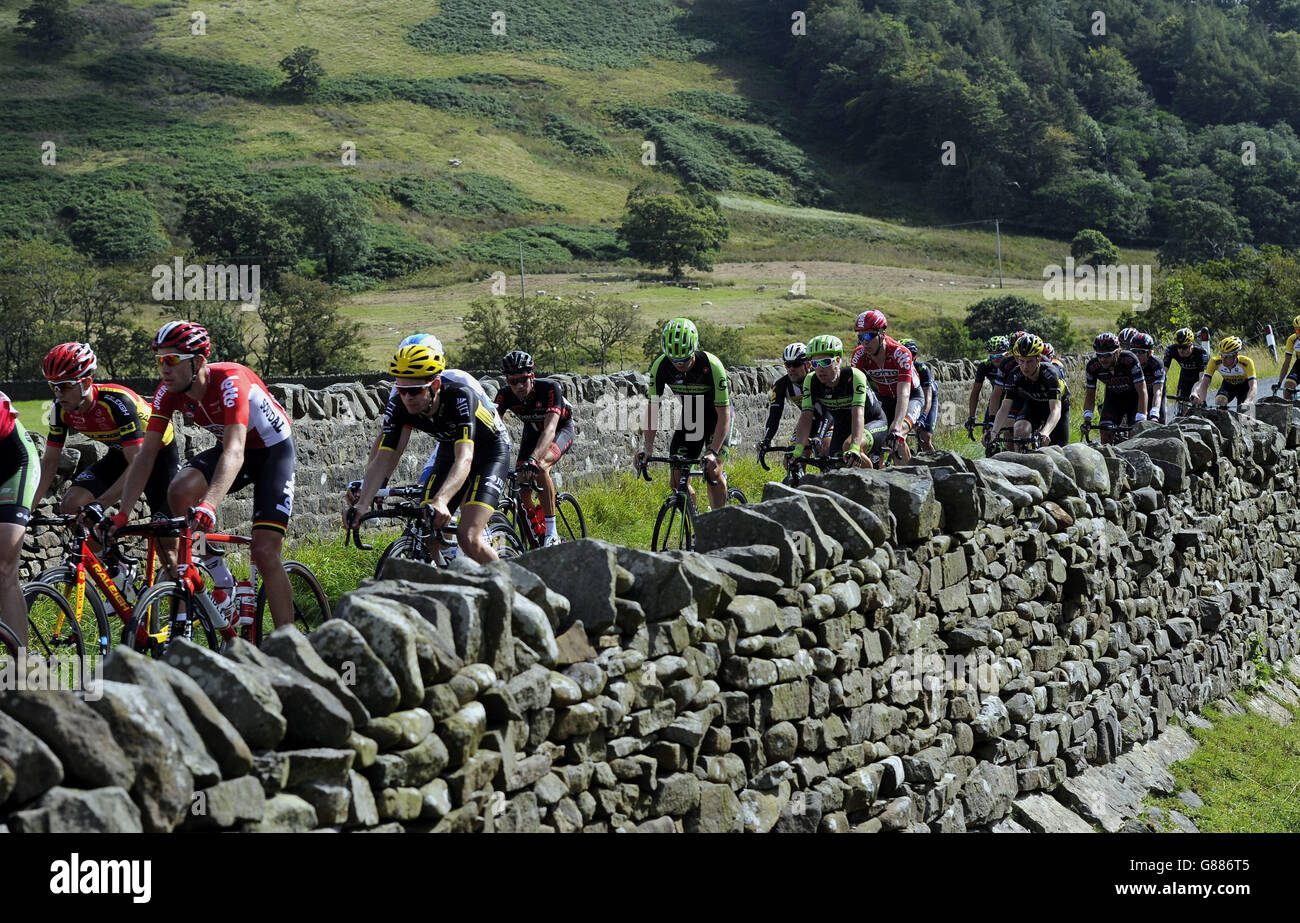 Trough of bowland cycling hi res stock photography and images Alamy