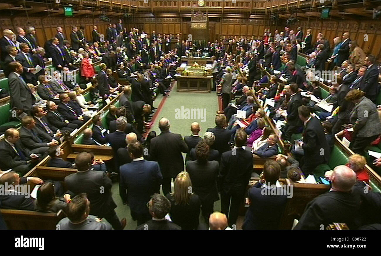MPs pack the House of Commons as acting Labour leader Harriet Harman responds to Prime Minister David Cameron's statement on the Government's plans to re-settle thousands of refugees fleeing the bloody Syrian civil war. Stock Photo