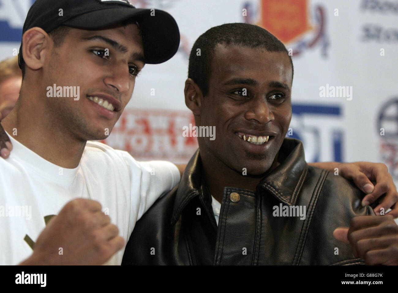 Amir Khan and Cuba's Mario Kindelan (R) pose for photographers Stock