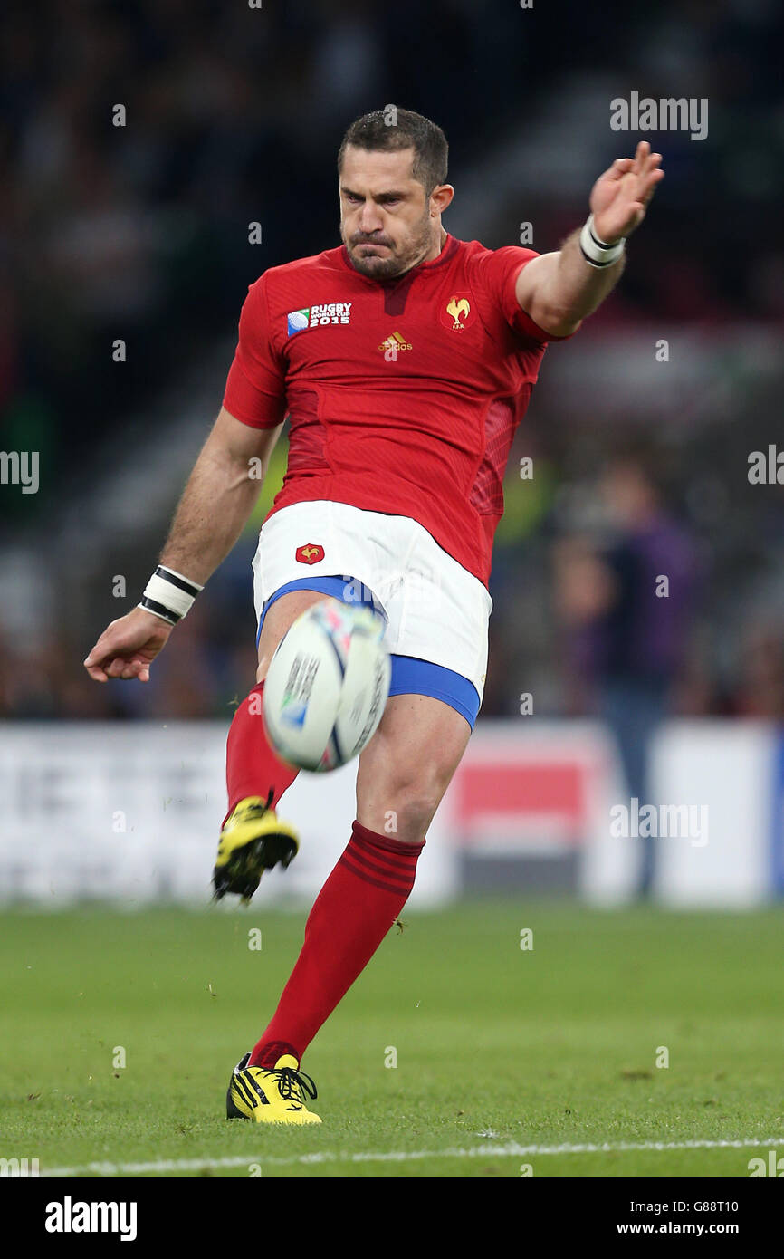 France's Scott Spedding during the Rugby World Cup match at Twickenham Stadium, London. PRESS ASSOCIATION Photo. Picture date: Saturday September 19, 2015. See PA story RUGBYU France. Photo credit should read: David Davies/PA Wire. RESTRICTIONS: Strictly no commercial use or association without RWCL permission. Still image use only. Use implies acceptance of Section 6 of RWC 2015 T&Cs at: http://bit.ly/1MPElTL Call +44 (0)1158 447447 for further info. Stock Photo