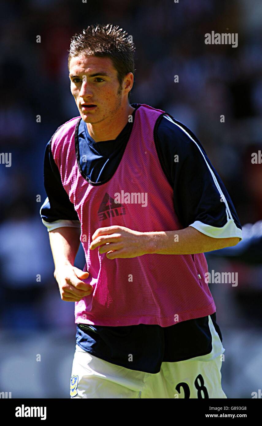 Soccer - FA Barclays Premiership - West Bromwich Albion v Portsmouth - The Hawthorns Stock Photo