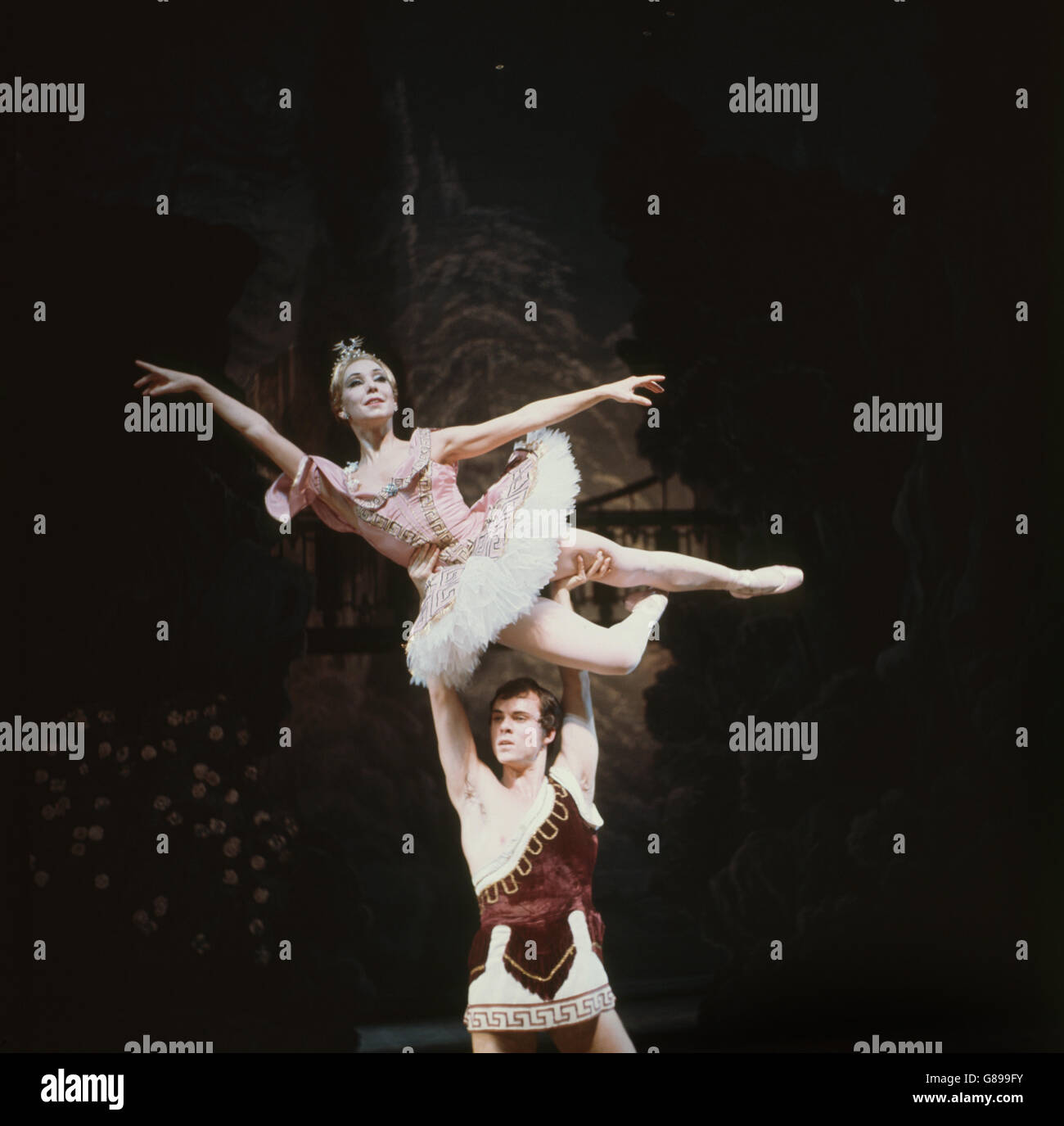 Dance Ballet Sylvia Royal Opera House, London Stock Photo Alamy