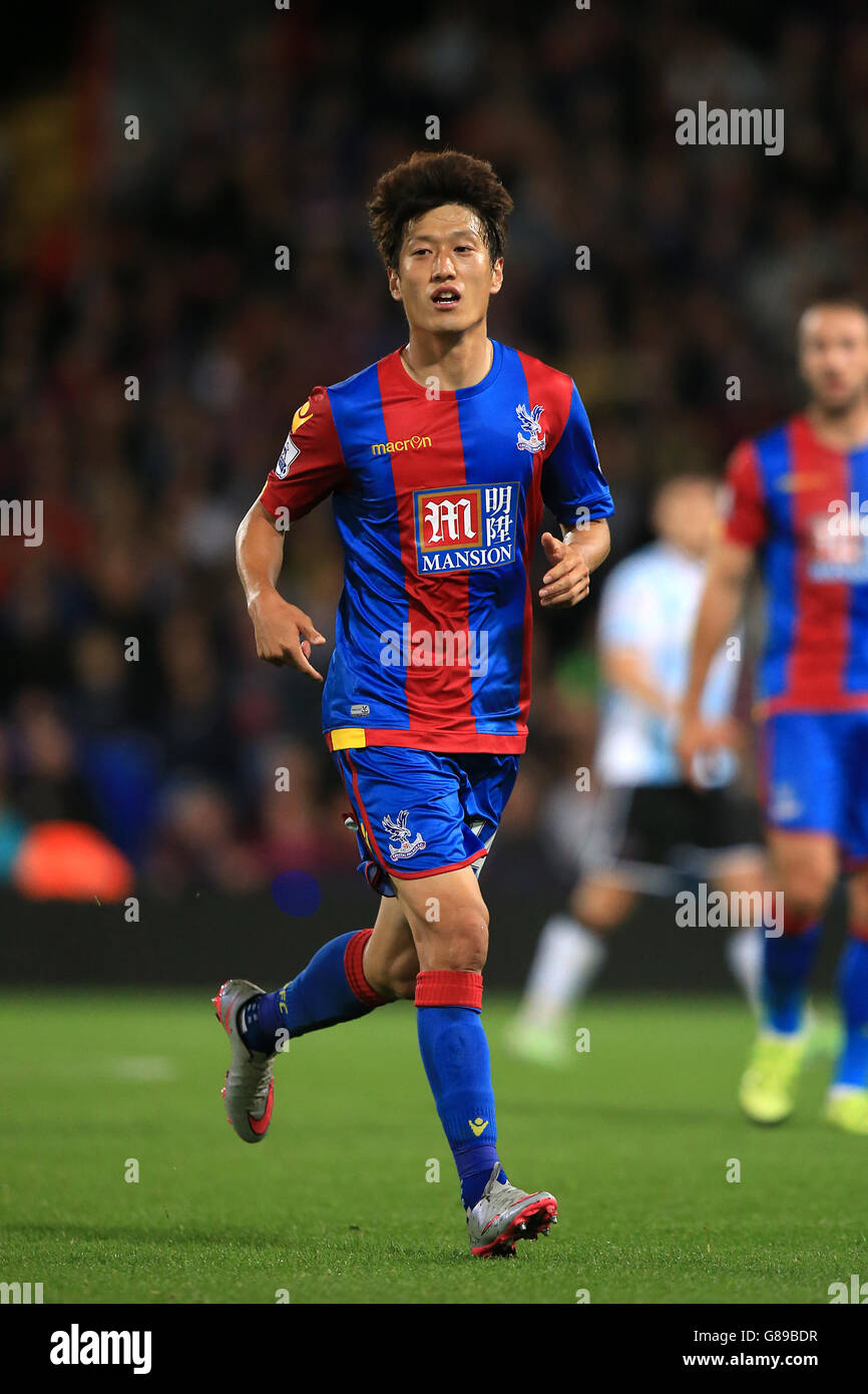 Soccer - Capital One Cup - Second Round - Crystal Palace v Shrewsbury Town - Selhurst Park. Lee Chung-Yong, Crystal Palace Stock Photo