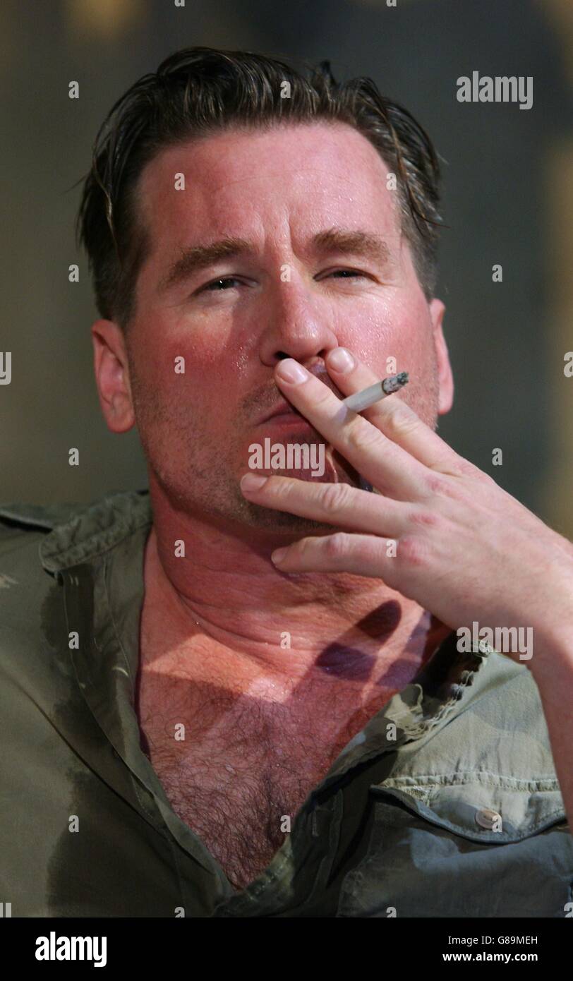 The Postman Always Rings Twice Photocall - The Playhouse Theatre. Val Kilmer as Frank Chambers. Stock Photo