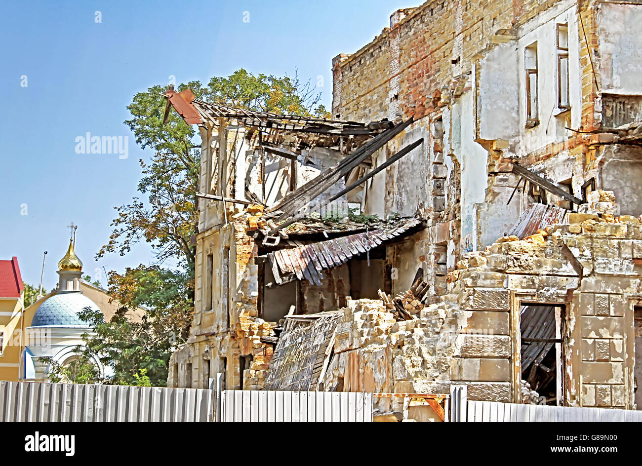 Destroyed building in Odesa, Ukraine Stock Photo Alamy