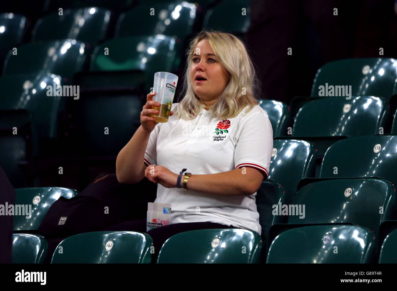 Crying england fan hi-res stock photography and images - Alamy