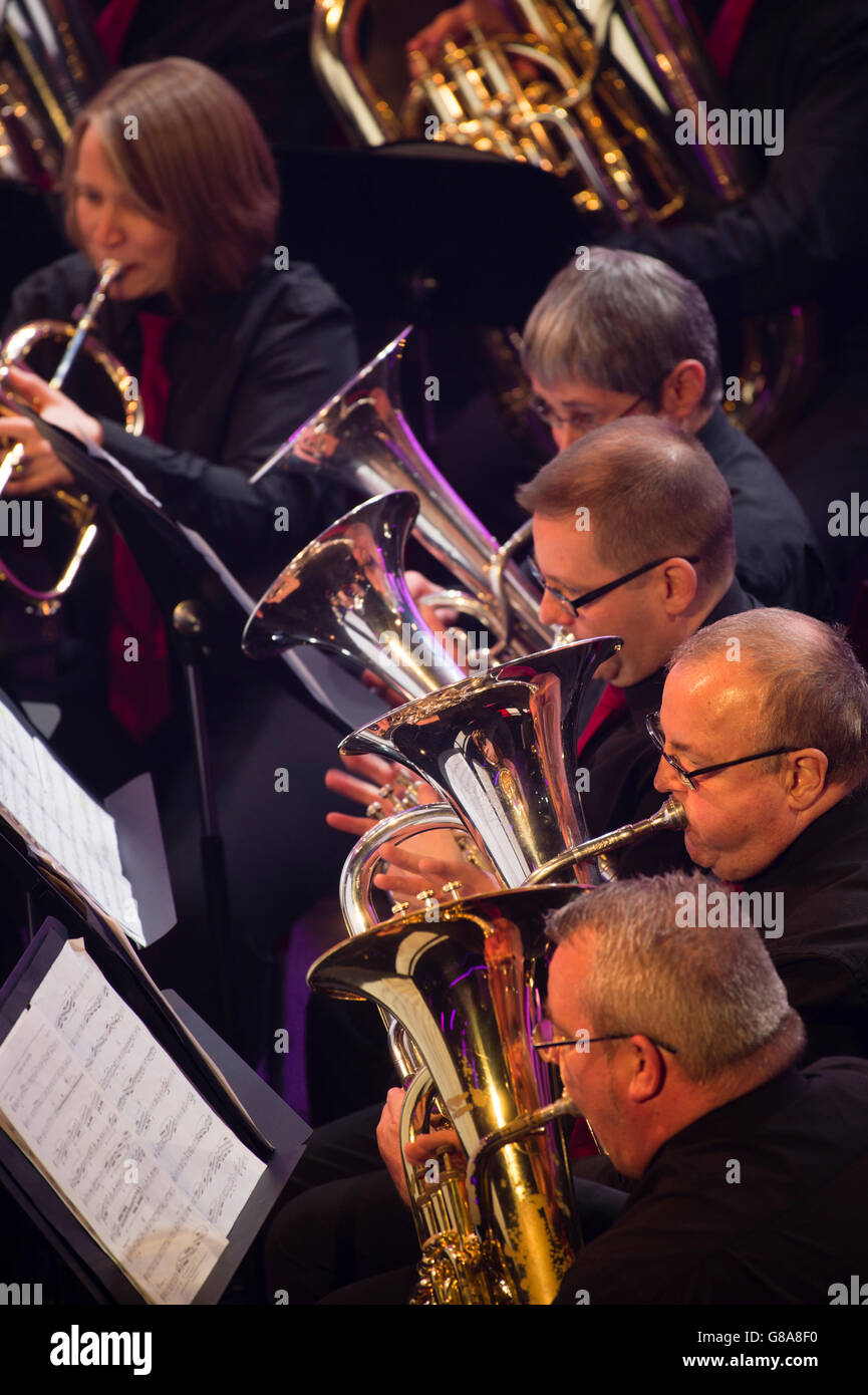 Horn section band hi-res stock photography and images - Alamy