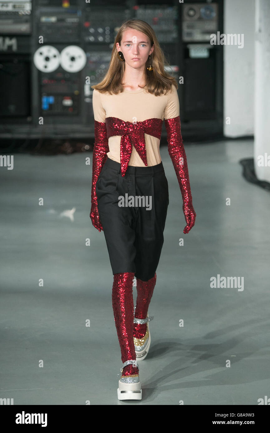 Fashion maison hi-res stock photography and images - Alamy
