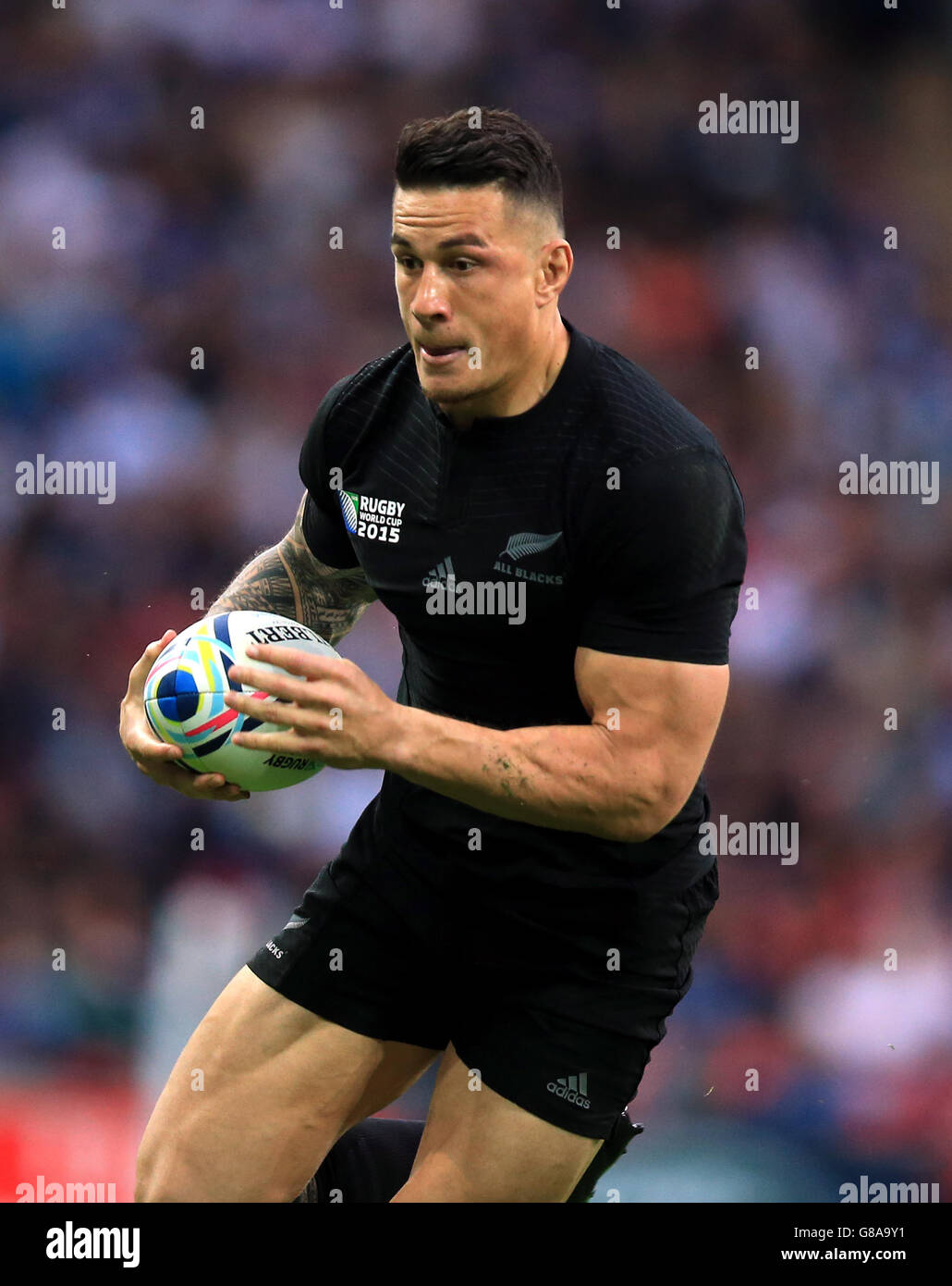 New Zealand's Sonny Bill Williams runs clear during the Rugby World Cup match at Wembley Stadium, London. PRESS ASSOCIATION Photo. Picture date: Sunday September 20, 2015. See PA story RUGBYU New Zealand. Photo credit should read: Mike Egerton/PA Wire. Stock Photo