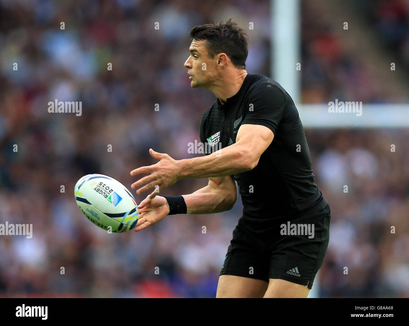 Dan carter all blacks 2015 hi-res stock photography and images - Alamy