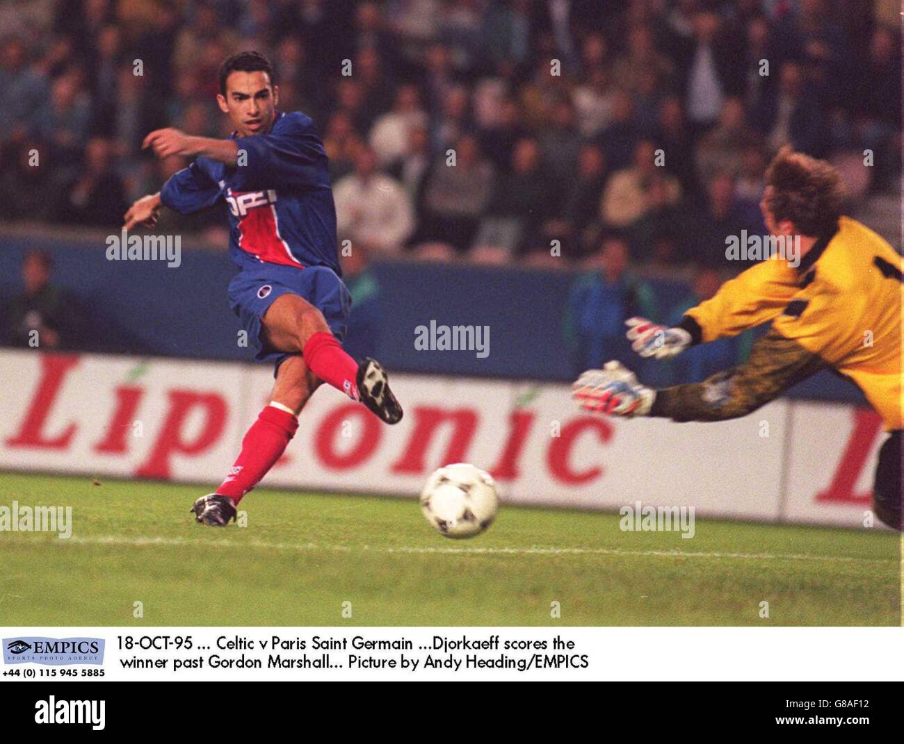 Cartes originales ligue 1 football Paris Saint-Germain à l'unité à collectionner sportives