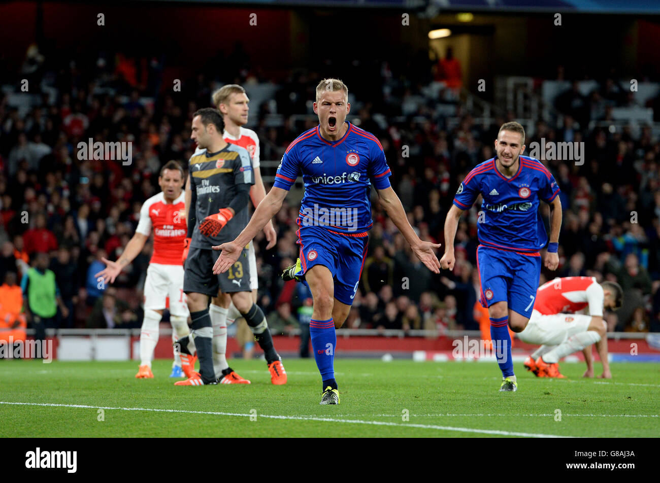 Soccer - UEFA Champions League - Group F - Arsenal v Olympiacos - Emirates Stadium. Olympiacos' Alfred Finnbogason celebrates after scoring their third goal Stock Photo