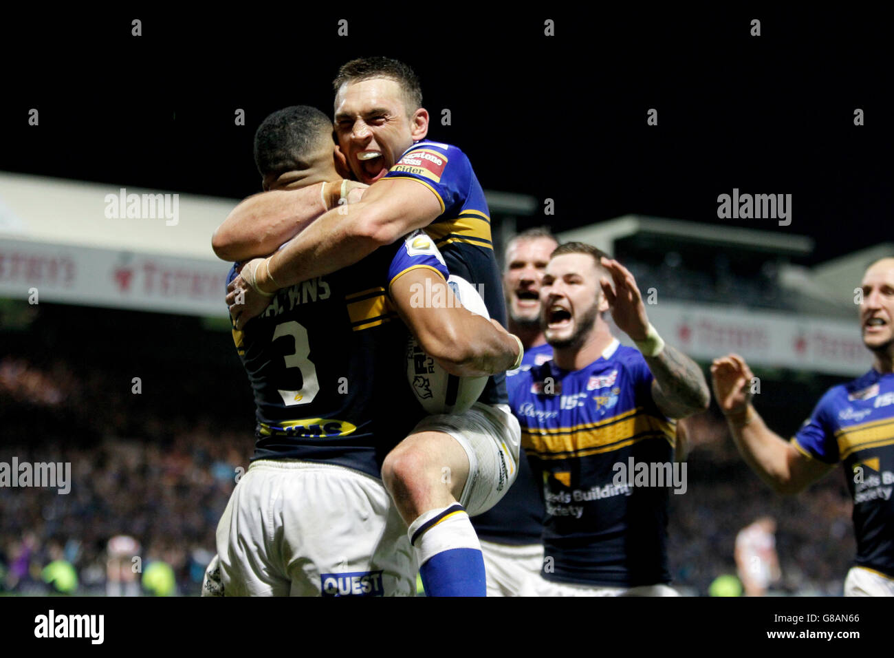 Leeds Rhinos Kallum Watkins (left) celebrates with Kevin Sinfield after scoring his side's third try during the First Utility Super League, Semi Final at Headingley Carnegie Stadium, Leeds. Stock Photo