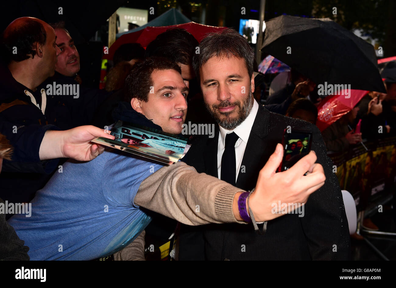 director-denis-villeneuve-poses-for-pictures-at-the-sicario-premiere-G8AP0M.jpg