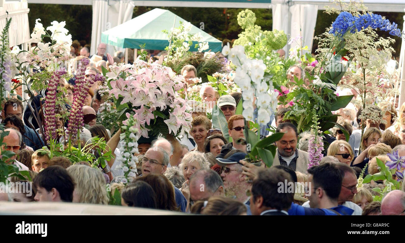 Chelsea Flower Show 2005 Hi res Stock Photography And Images Alamy
