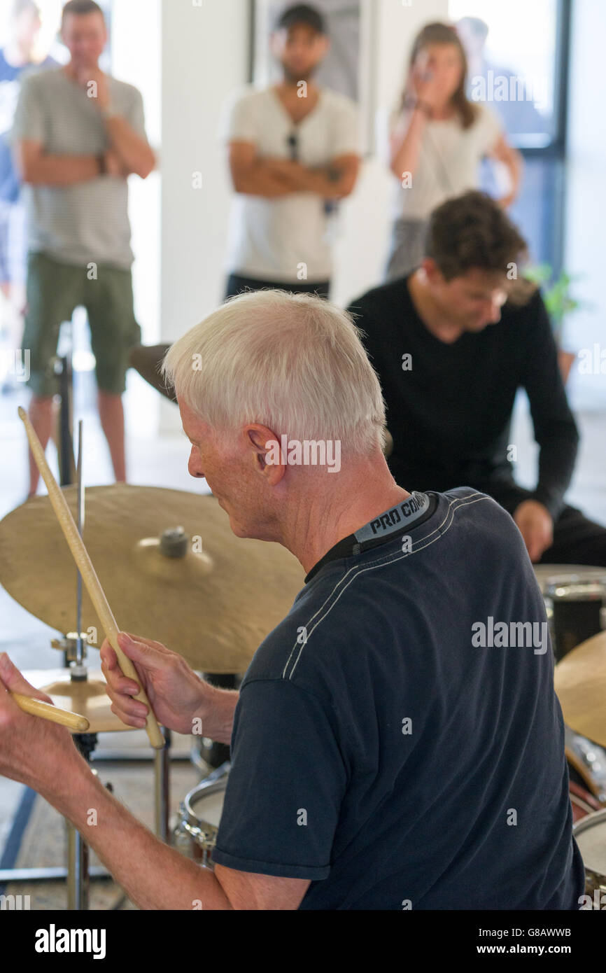 Jazz drum battle, Danish jazz drummers Alex Riel and Stefan Pasborg ...