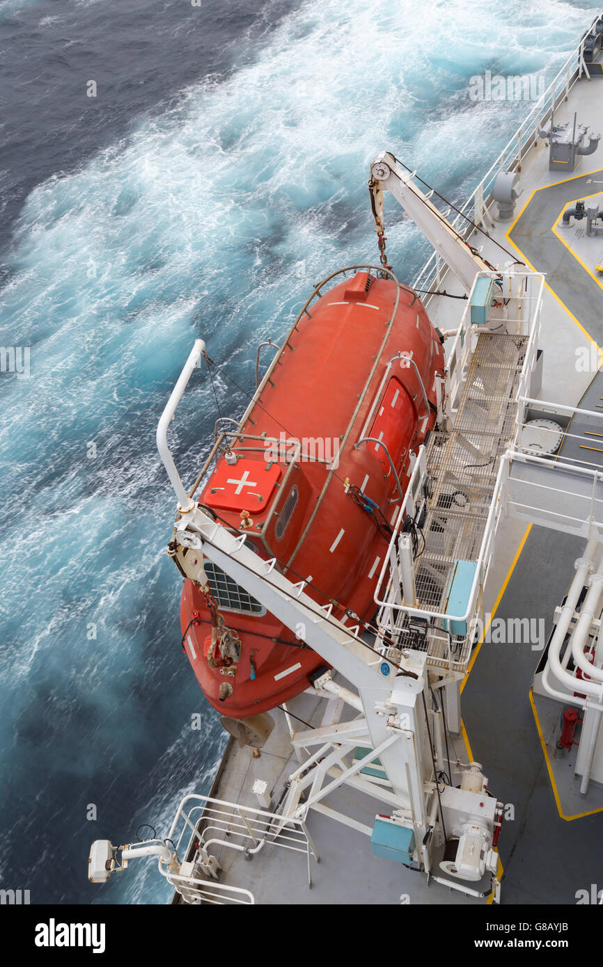 Orange lifeboat of the crude oil tanker Stock Photo Alamy